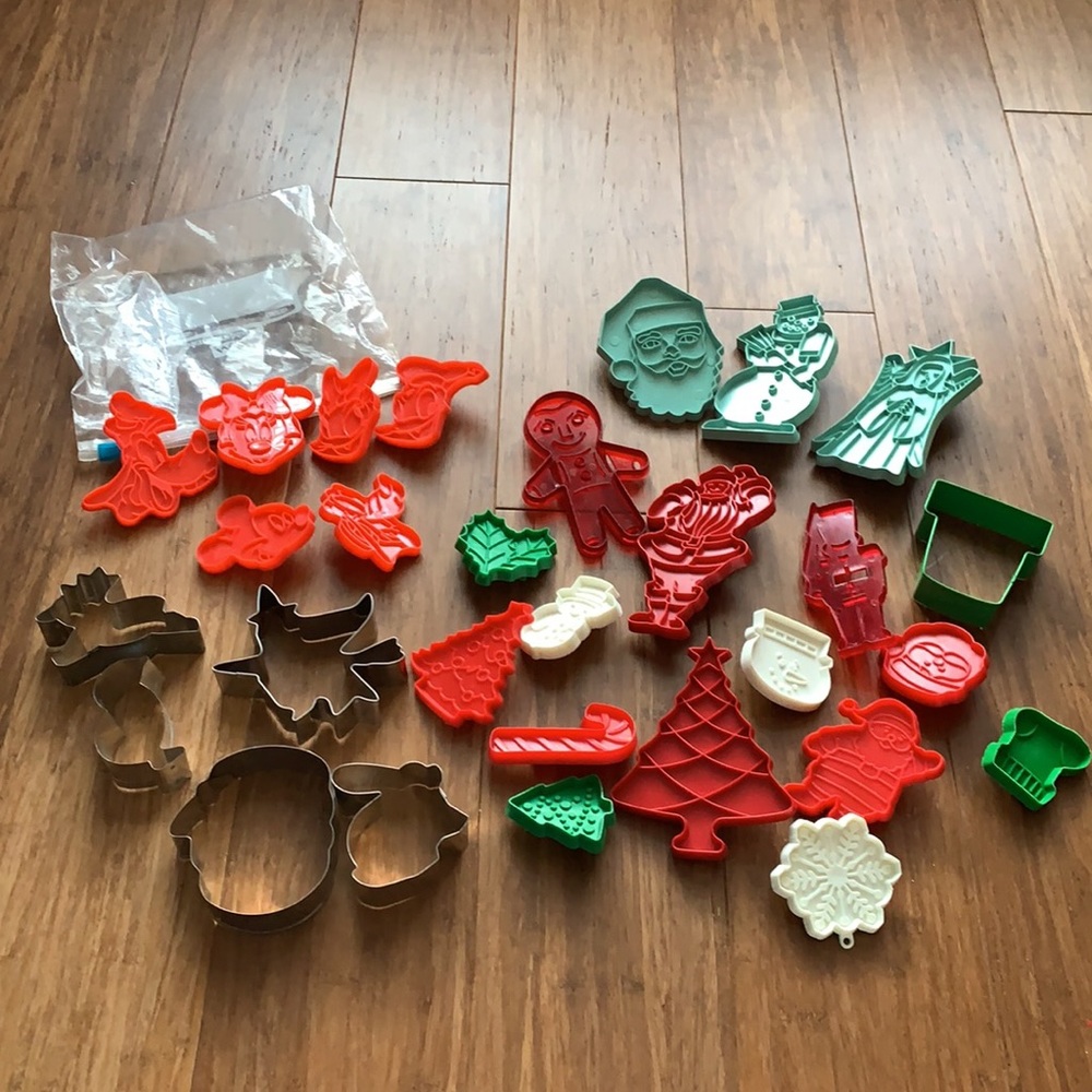 Cookie cutters (Disney and Holiday)